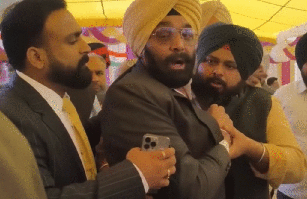 ਮੌੜ 'ਚ ਗਣਤੰਤਰ ਦਿਵਸ ਦੇ ਸਮਾਗਮ ਦੌਰਾਨ ਹੰਗਾਮਾ